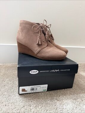 Dr. Scholl's Taupe Lace-Up Wedge Ankle Booties